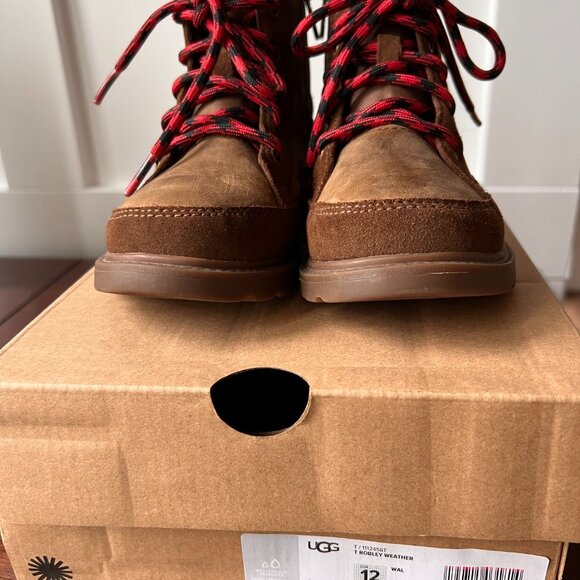 UGG boys' weatherproof easy-on boots - Picture 6 of 6